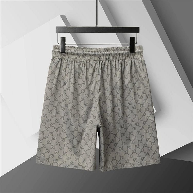 Gucci Gray Shorts Review: A Full Working Day on Three Body Types